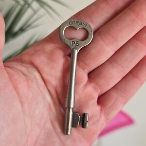 Corbin P5 Antique Silver skeleton key 1970s